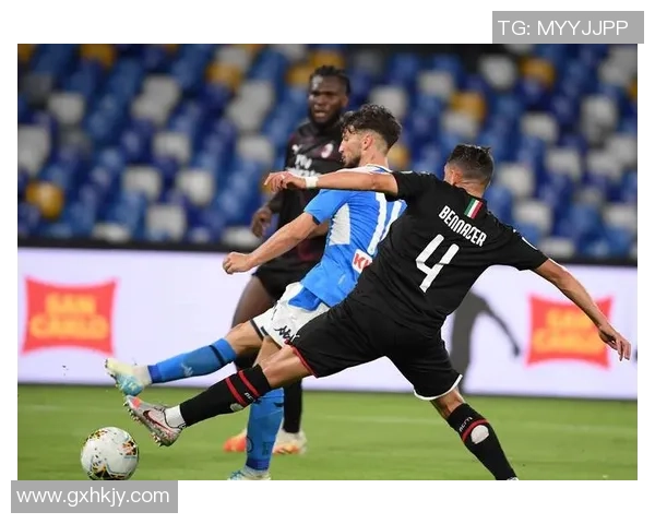 那不勒斯大胜利物浦5-0足总杯历史冷门引发全场震惊